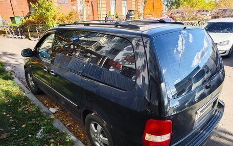 KIA Carnival III, 2005 год, 550 000 рублей, 8 фотография