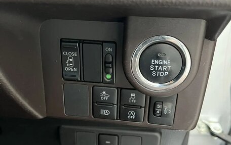 Toyota Roomy I, 2020 год, 910 000 рублей, 13 фотография