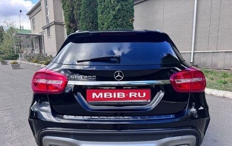 Mercedes-Benz GLA, 2015 год, 1 950 000 рублей, 3 фотография