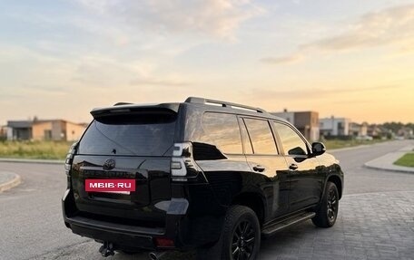 Toyota Land Cruiser Prado 150 рестайлинг 2, 2022 год, 8 050 000 рублей, 3 фотография