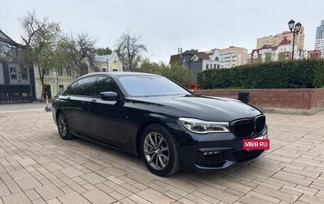 BMW 7 серия, 2015 год, 2 250 000 рублей, 2 фотография