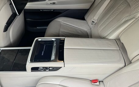 BMW 7 серия, 2015 год, 2 250 000 рублей, 9 фотография