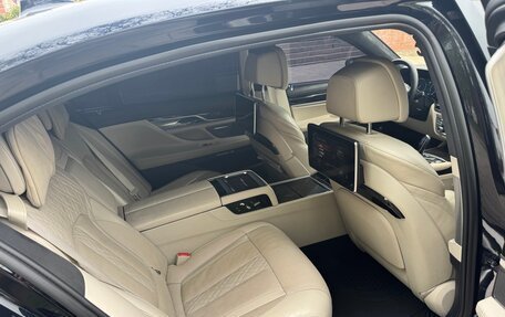 BMW 7 серия, 2015 год, 2 250 000 рублей, 12 фотография