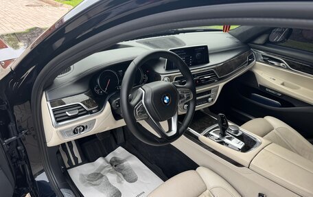 BMW 7 серия, 2015 год, 2 250 000 рублей, 20 фотография