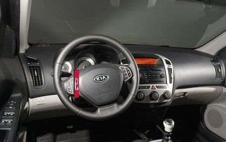KIA cee'd I рестайлинг, 2009 год, 597 000 рублей, 6 фотография