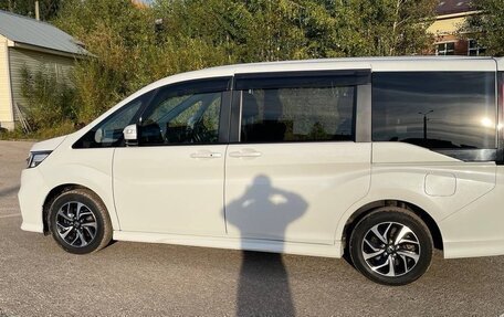 Honda Stepwgn IV, 2021 год, 2 600 000 рублей, 4 фотография