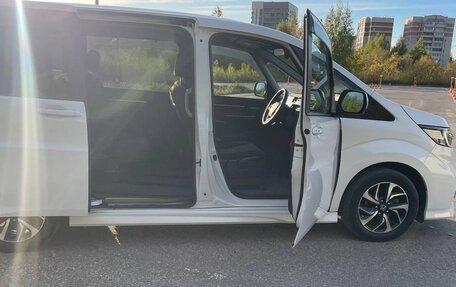 Honda Stepwgn IV, 2021 год, 2 600 000 рублей, 8 фотография