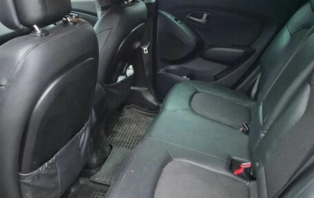 Hyundai ix35 I рестайлинг, 2014 год, 750 000 рублей, 10 фотография