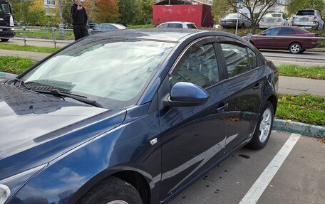Chevrolet Cruze II, 2011 год, 550 000 рублей, 3 фотография