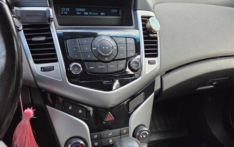 Chevrolet Cruze II, 2011 год, 550 000 рублей, 9 фотография