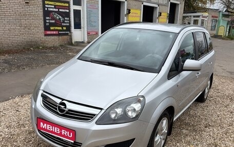 Opel Zafira B, 2012 год, 950 000 рублей, 1 фотография