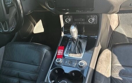 Volkswagen Touareg III, 2010 год, 2 100 000 рублей, 15 фотография