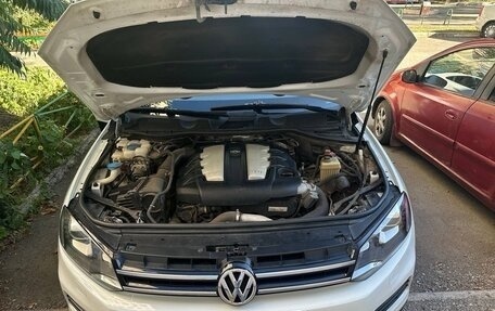 Volkswagen Touareg III, 2010 год, 2 100 000 рублей, 24 фотография