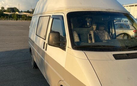 Volkswagen Transporter T4, 2000 год, 900 000 рублей, 3 фотография