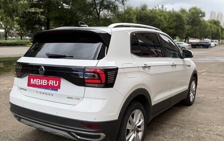 Volkswagen T-Cross I, 2022 год, 1 710 800 рублей, 7 фотография