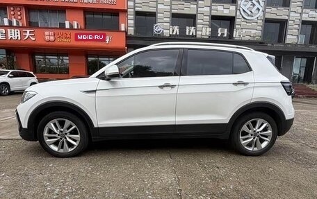 Volkswagen T-Cross I, 2022 год, 1 710 800 рублей, 4 фотография