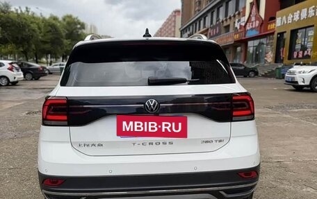 Volkswagen T-Cross I, 2022 год, 1 710 800 рублей, 6 фотография