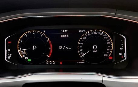 Volkswagen T-Cross I, 2022 год, 1 710 800 рублей, 12 фотография