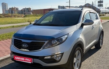 KIA Sportage III, 2010 год, 1 000 000 рублей, 2 фотография
