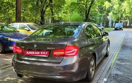 BMW 3 серия, 2018 год, 1 790 000 рублей, 3 фотография