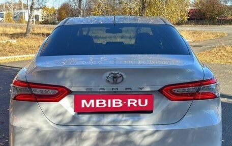Toyota Camry, 2018 год, 2 580 000 рублей, 7 фотография