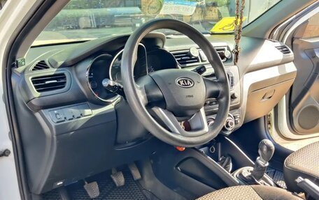 KIA Rio III рестайлинг, 2012 год, 850 000 рублей, 16 фотография