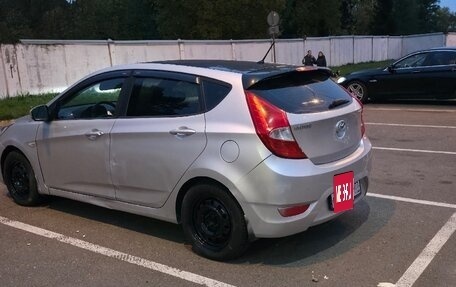 Hyundai Solaris II рестайлинг, 2011 год, 610 000 рублей, 2 фотография