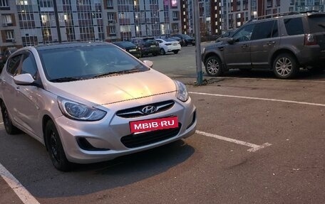 Hyundai Solaris II рестайлинг, 2011 год, 610 000 рублей, 11 фотография