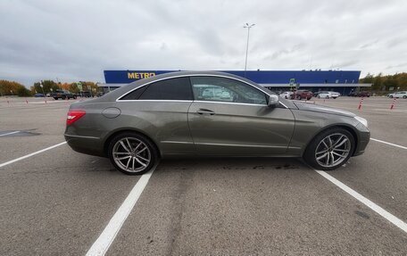 Mercedes-Benz E-Класс, 2010 год, 1 100 000 рублей, 5 фотография