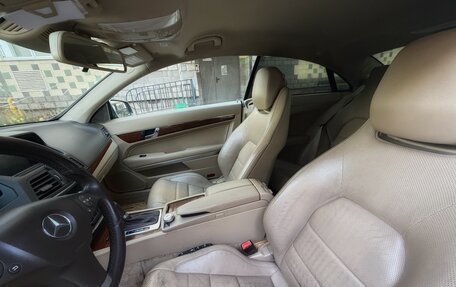 Mercedes-Benz E-Класс, 2010 год, 1 100 000 рублей, 9 фотография