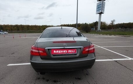 Mercedes-Benz E-Класс, 2010 год, 1 100 000 рублей, 6 фотография