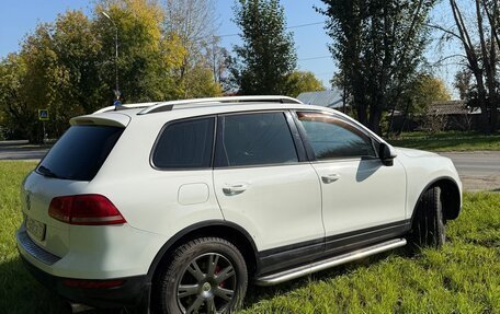 Volkswagen Touareg III, 2012 год, 1 400 000 рублей, 2 фотография