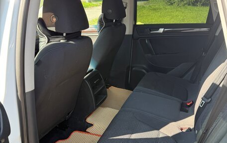 Volkswagen Touareg III, 2012 год, 1 400 000 рублей, 17 фотография