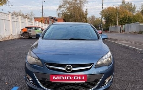 Opel Astra J, 2013 год, 690 000 рублей, 2 фотография