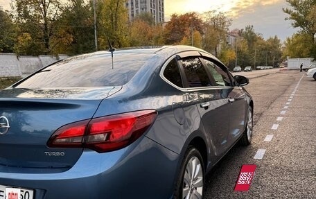 Opel Astra J, 2013 год, 690 000 рублей, 4 фотография