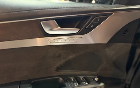 Audi A8, 2016 год, 2 800 000 рублей, 15 фотография