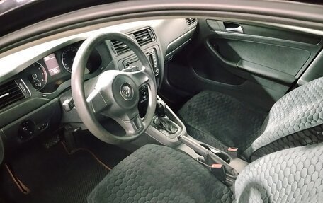 Volkswagen Jetta VI, 2013 год, 860 000 рублей, 6 фотография