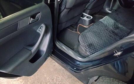 Volkswagen Jetta VI, 2013 год, 860 000 рублей, 8 фотография