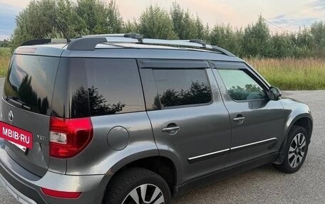 Skoda Yeti I рестайлинг, 2015 год, 908 000 рублей, 2 фотография