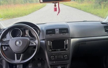 Skoda Yeti I рестайлинг, 2015 год, 908 000 рублей, 9 фотография