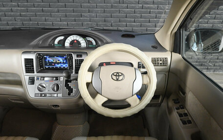Toyota Raum II, 2006 год, 620 000 рублей, 14 фотография