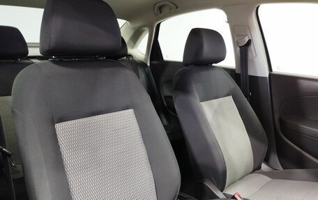 Volkswagen Polo VI (EU Market), 2013 год, 860 000 рублей, 20 фотография