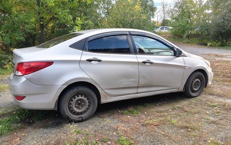 Hyundai Solaris II рестайлинг, 2011 год, 475 000 рублей, 3 фотография