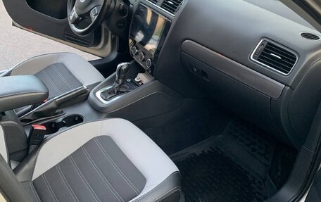 Volkswagen Jetta VI, 2013 год, 599 000 рублей, 10 фотография