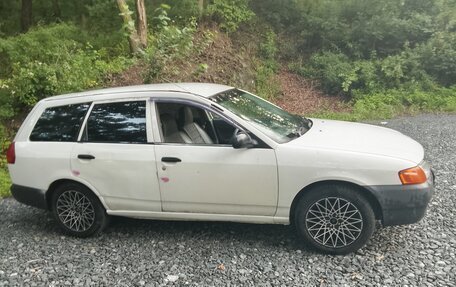 Nissan AD II, 2002 год, 175 000 рублей, 4 фотография