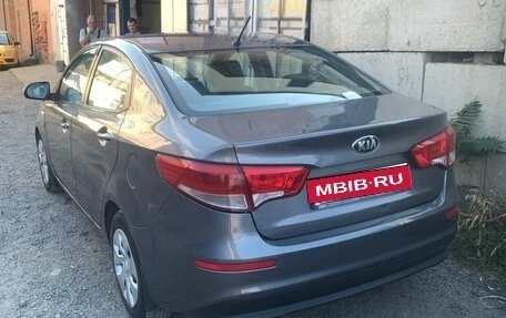 KIA Rio III рестайлинг, 2016 год, 650 000 рублей, 2 фотография