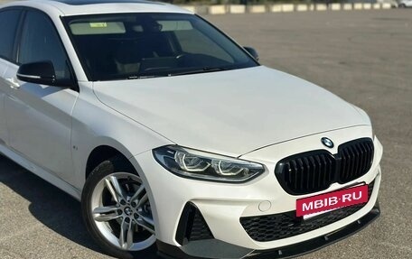 BMW 1 серия, 2022 год, 2 870 000 рублей, 8 фотография
