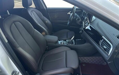 BMW 1 серия, 2022 год, 2 870 000 рублей, 26 фотография