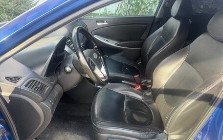 Hyundai Solaris II рестайлинг, 2012 год, 750 000 рублей, 3 фотография