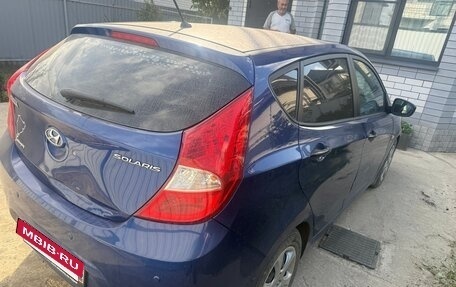 Hyundai Solaris II рестайлинг, 2012 год, 750 000 рублей, 5 фотография